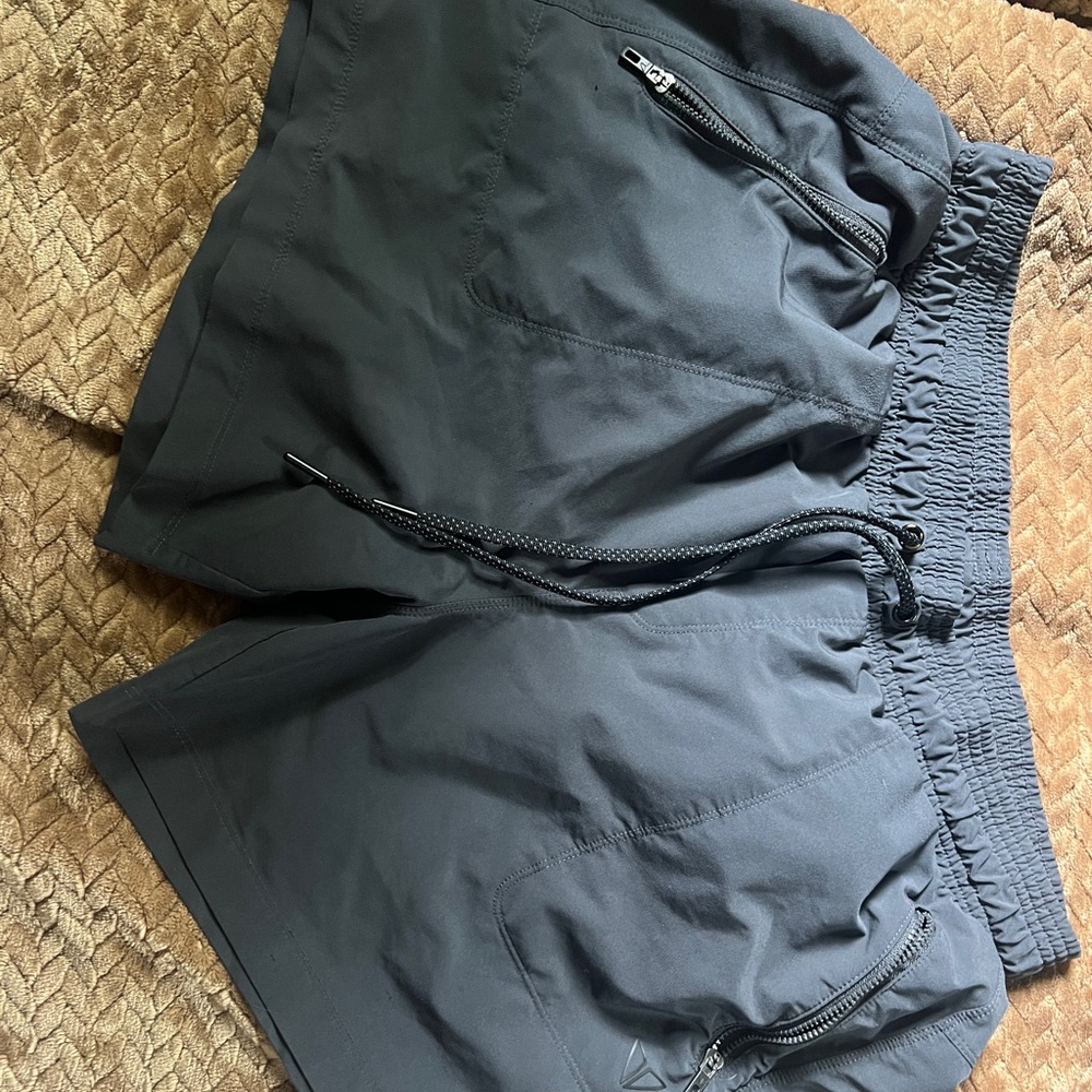 Women’s Korsa Charcoal Gray/black Shorts